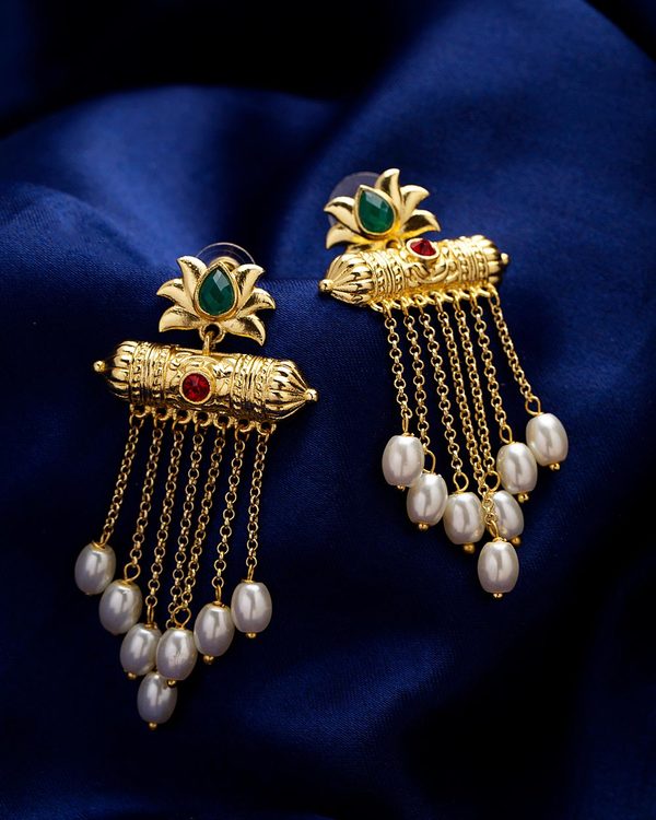 7 pieces of the jewellery for the perfect party look.