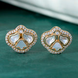 Kundan Elegance Sundari Stud Earrings