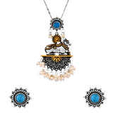 Qasbah Nandi Oxidised Two Tone Pendant Set