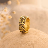 Woven Wonders Intertwist Band Ring