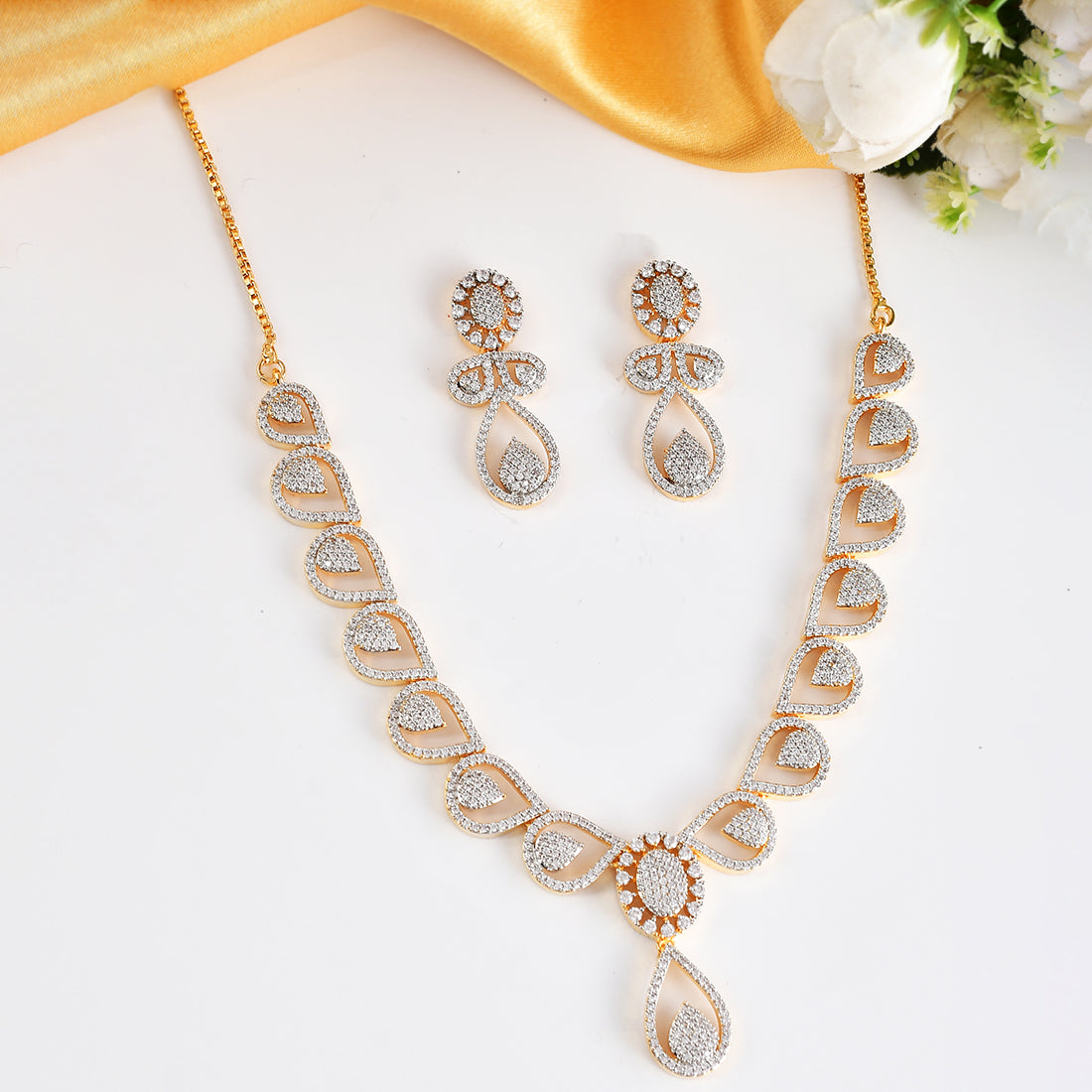Simple Leaf AD necklace with earrings  Daivikin